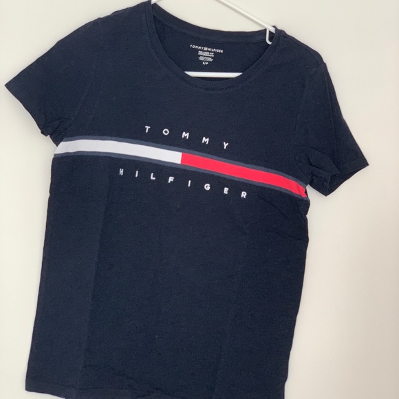 Tommy Hilfiger t-shirt - Picture 1 of 3